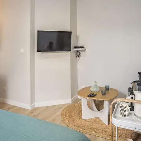 Apartment Le Nid Troyen - Proche Hypercentre - 2 Pers Troyes